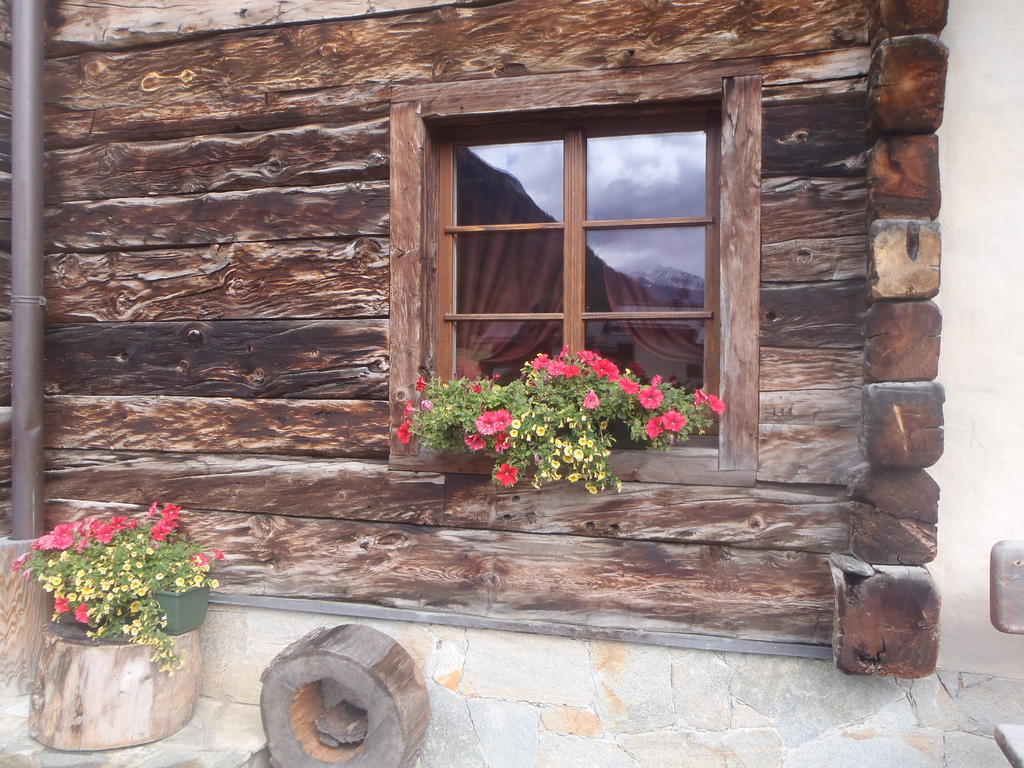 Baita La Broina Livigno Ruang foto